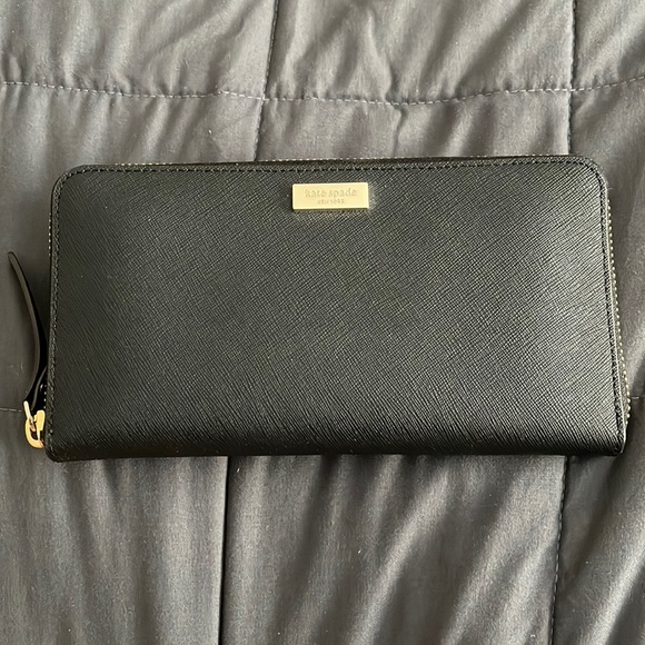 kate spade black wallet - Picture 1 of 3